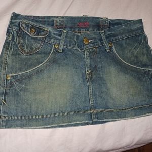 Levi skirt